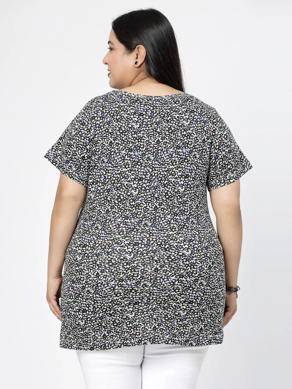 Black Floral Printed Round Neck Pure Cotton Casual Longline T-shirt