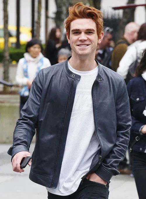 FASHIONABLE LEATHER JACKET WORN BY KJ APA