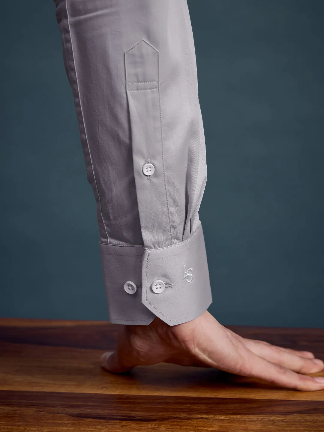Men's Slim Fit Solid Grey Formal Shirt